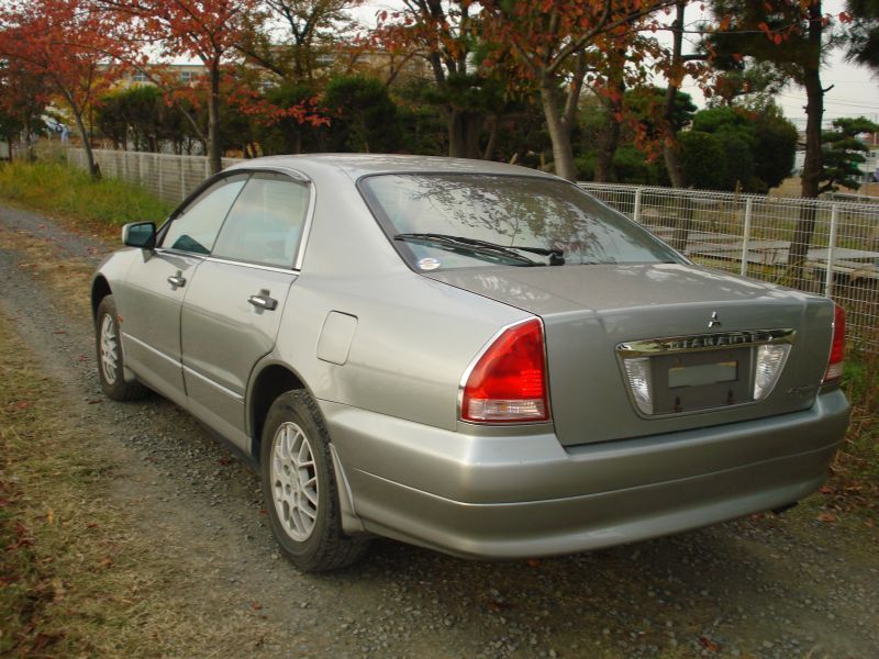 Mitsubishi diamante книга