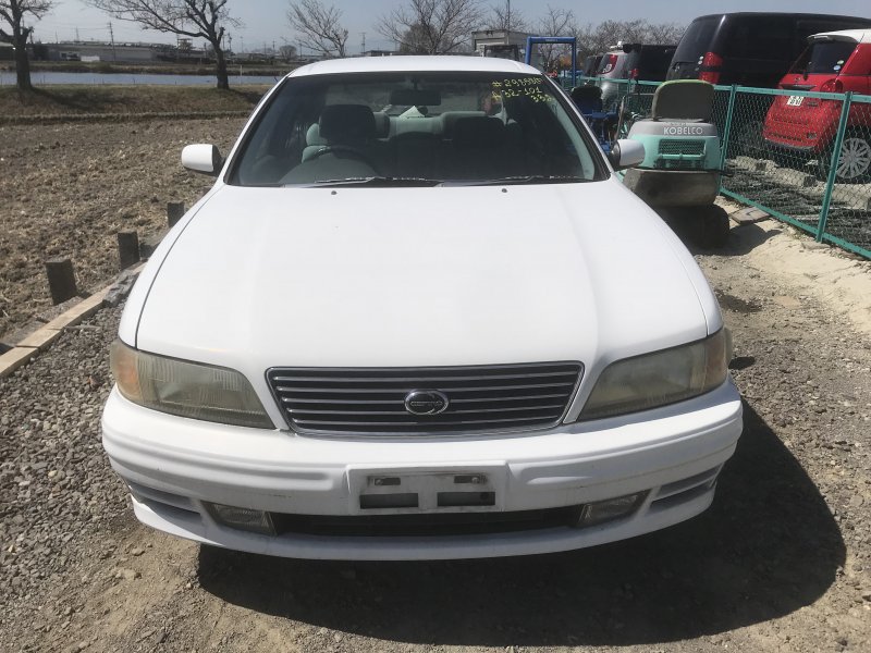 Nissan cefiro 1995