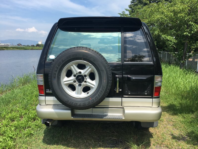 Isuzu bighorn 2000