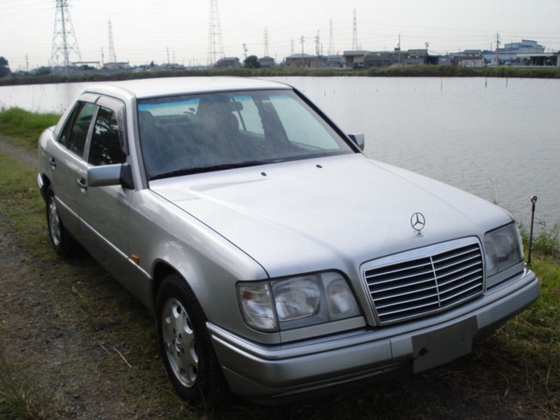 Мерседес e220 1994