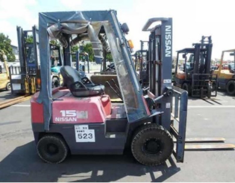 Nissan j01 погрузчик