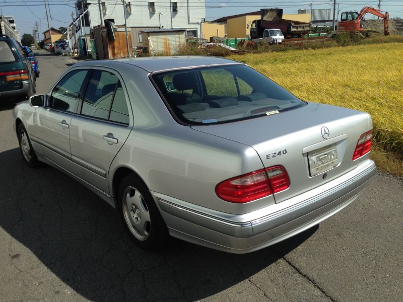 E240 мерседес 1999 E240 мерседес 1999