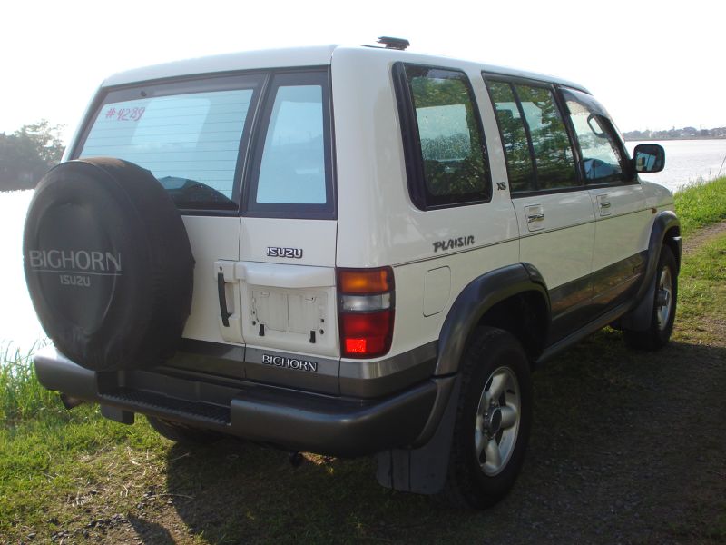Isuzu bighorn 1998