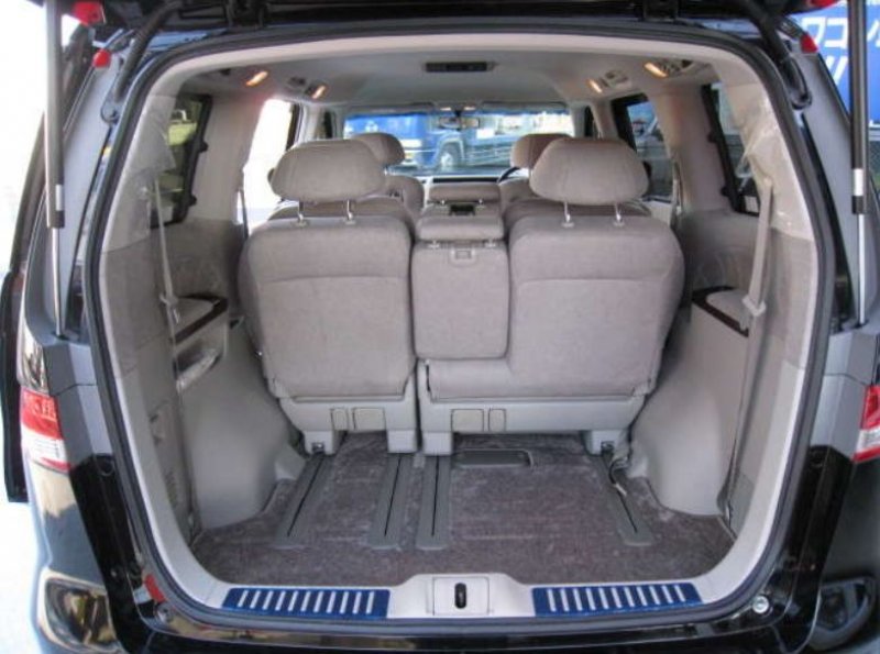 Honda elysion салон