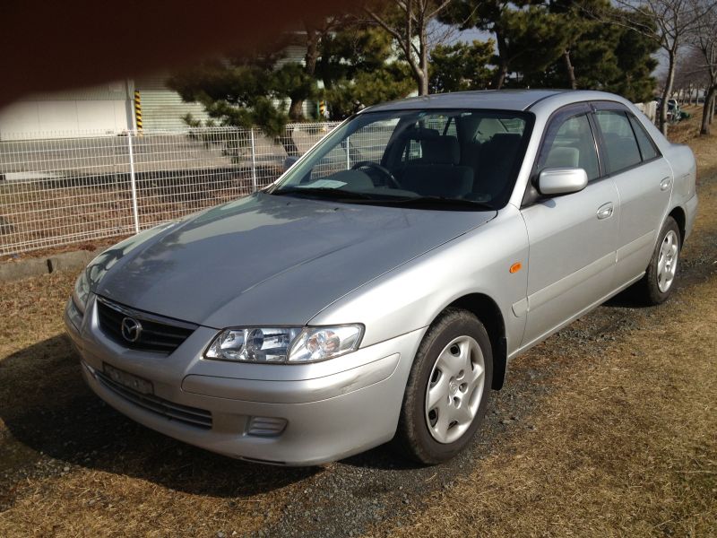 Mazda capella 2000