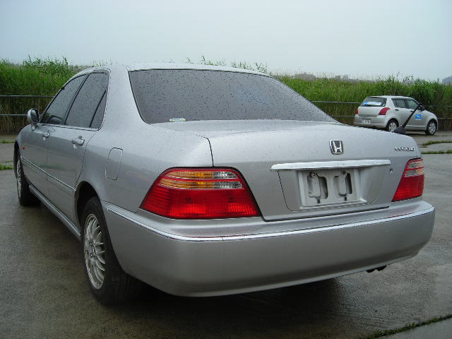 Honda legend 2000