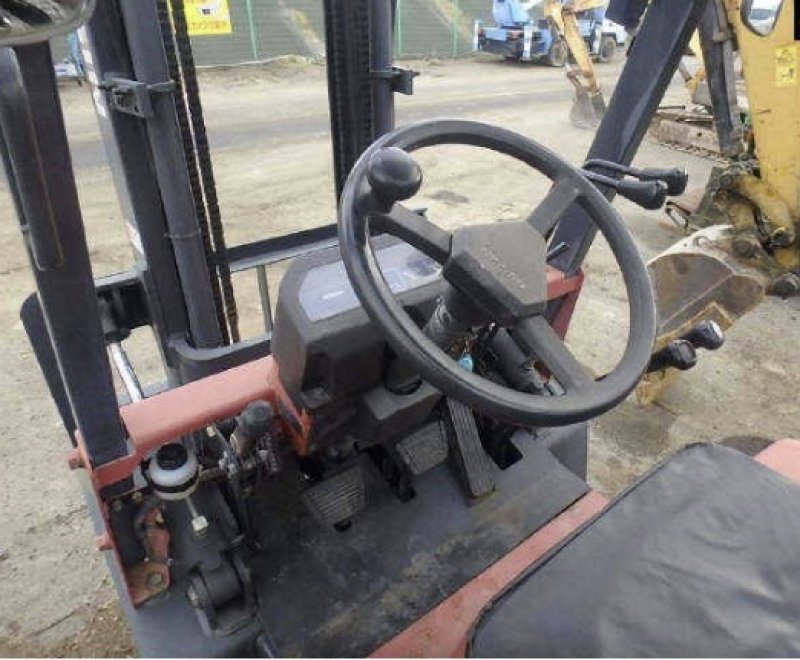 Nissan j01 погрузчик