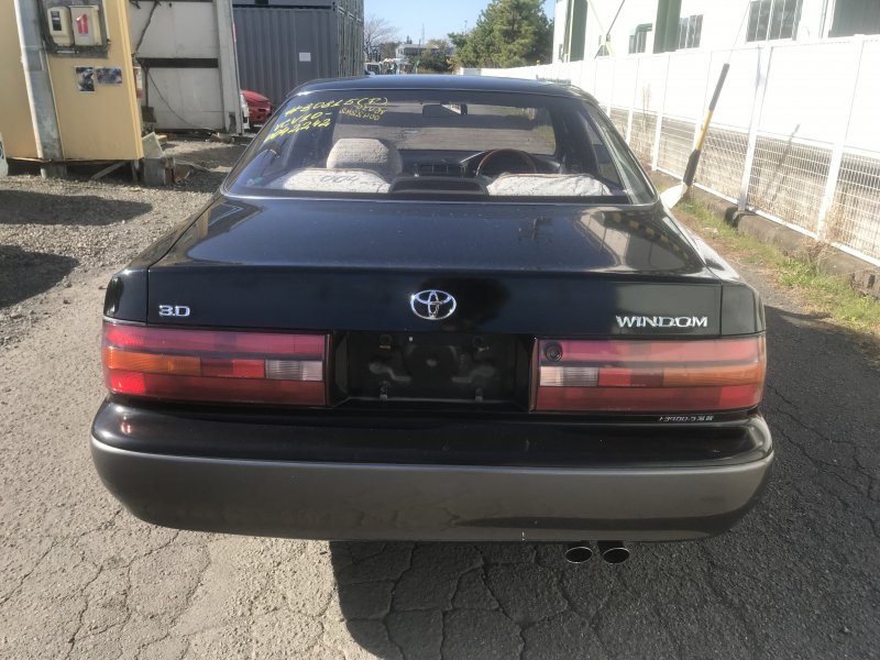 Надпись toyota windom