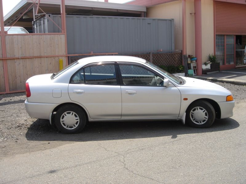 Lancer mx saloon