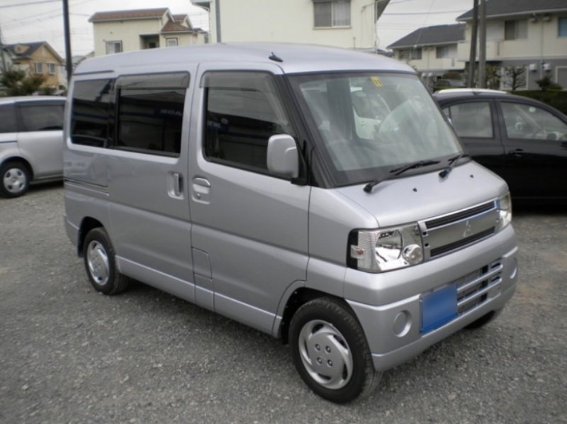Mitsubishi town box wide