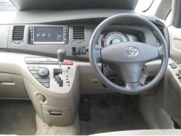 Toyota ISIS , 2006, used for sale