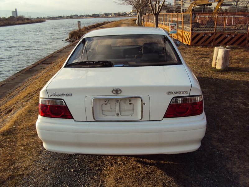 Toyota chaser avante