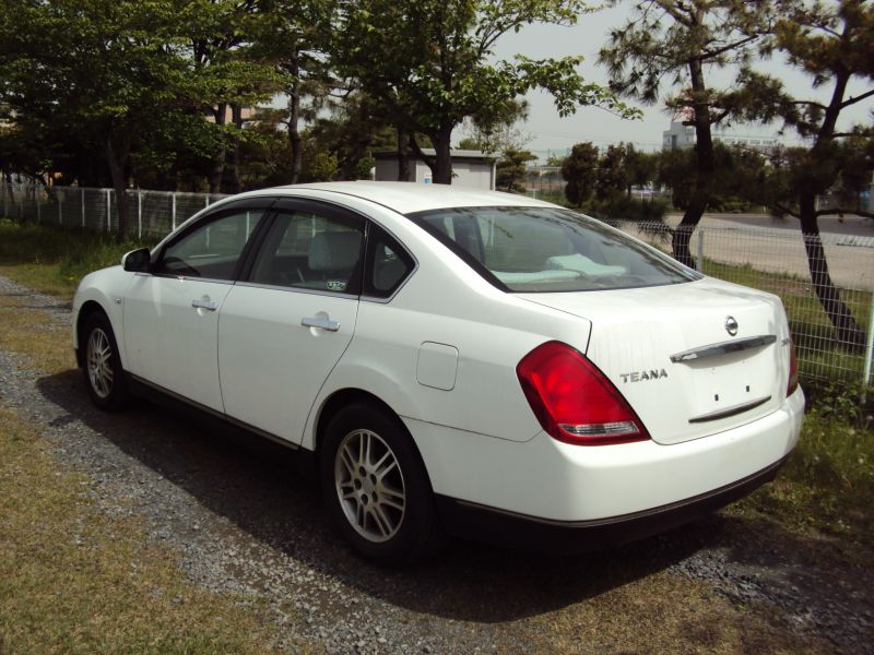 Nissan teana 2005