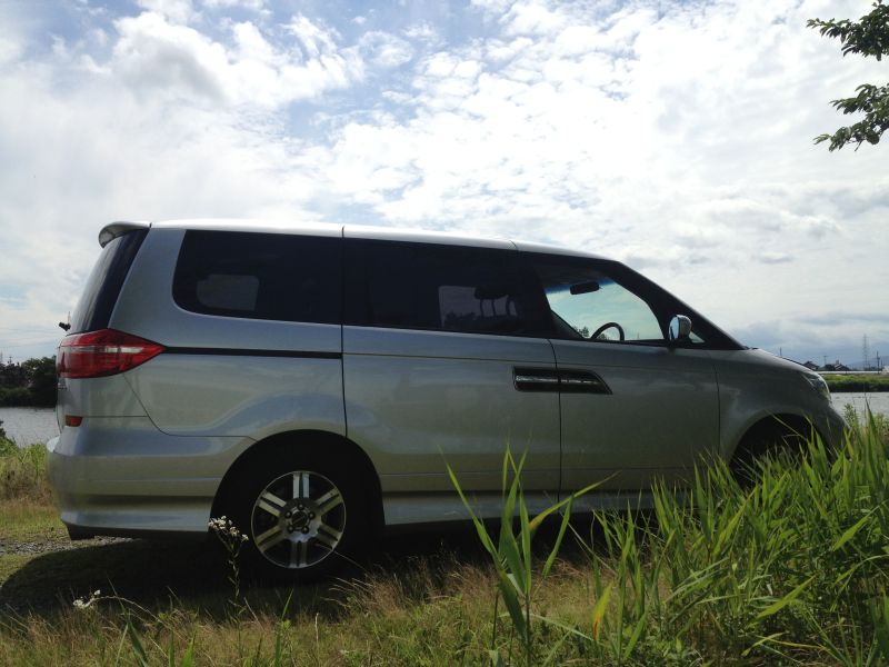Honda elysion 2010