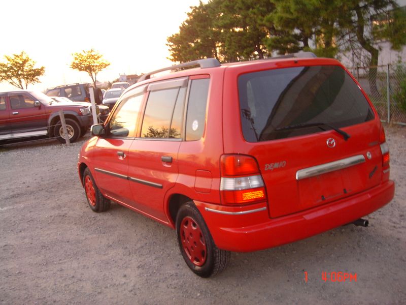 Mazda demio 1998