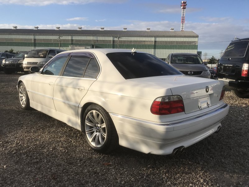 Бмв 735i 2001