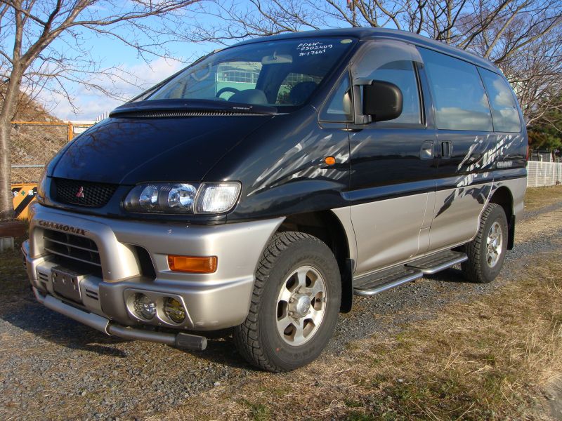 Mitsubishi DELICA SPACE GEAR CHAMONIX 4WD, 1998, used for sale