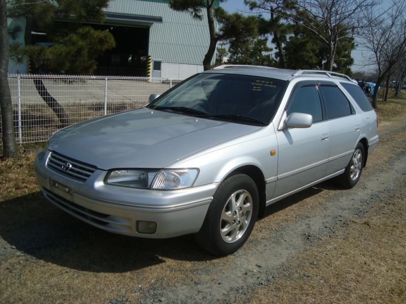 Toyota camry gracia 1997