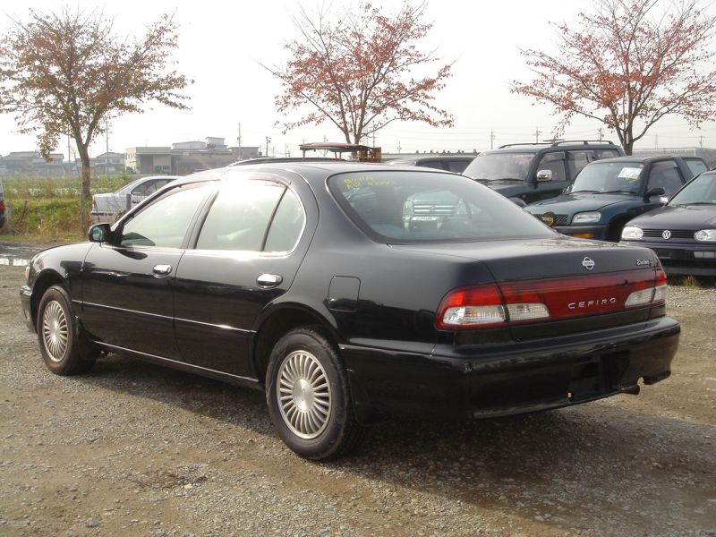 Nissan cefiro 1997