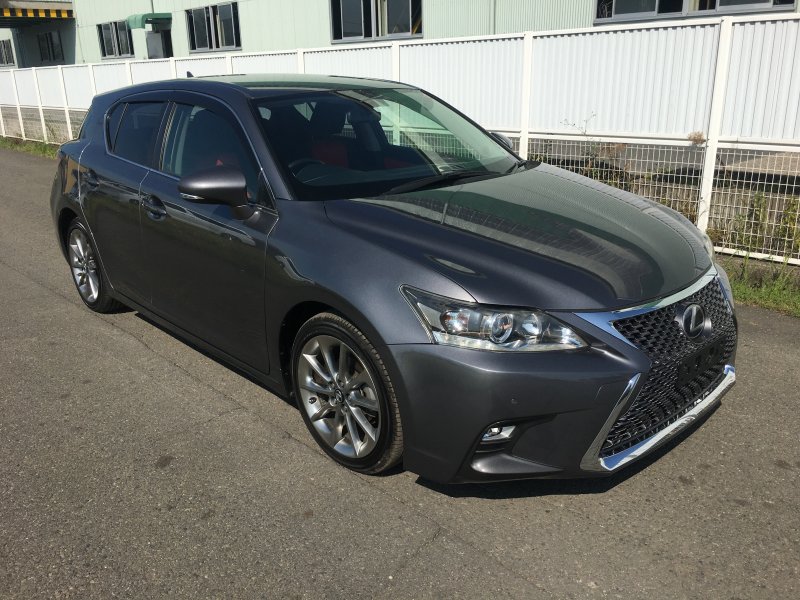 Lexus ct200h 2013