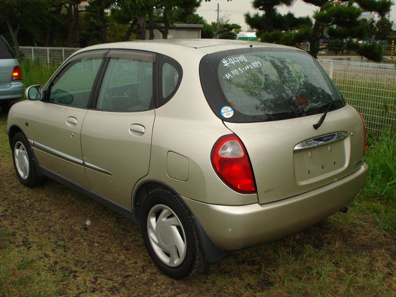 Daihatsu storia 1998