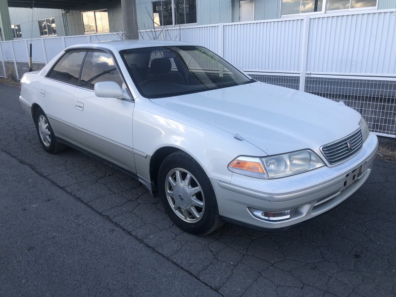 Toyota mark 2 grande