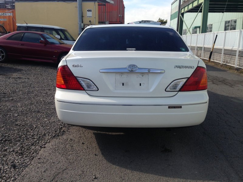 Toyota pronard 2000