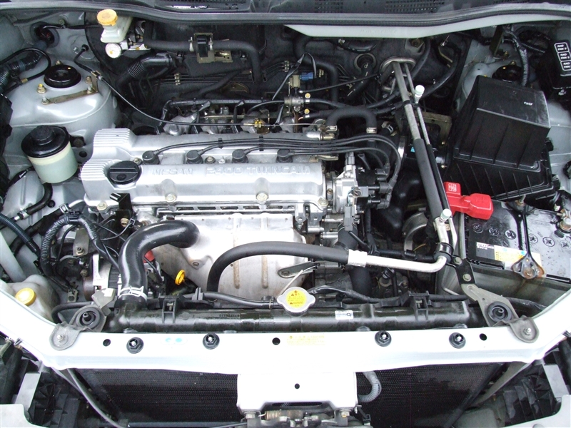 Nissan presage 2000