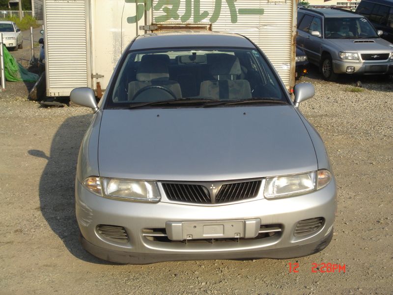Mitsubishi carisma 1997