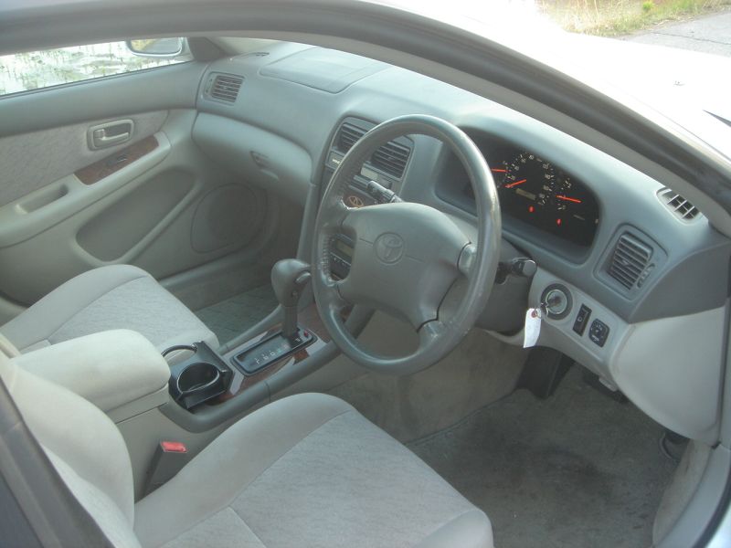 Toyota windom коробка
