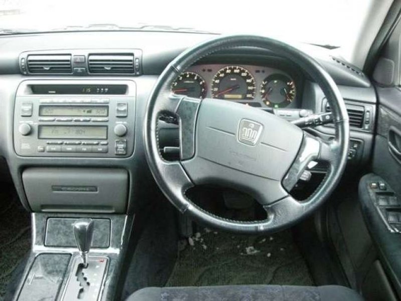 Toyota Crown Estate, 2005, used for sale