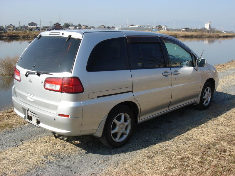 Nissan prairie liberty