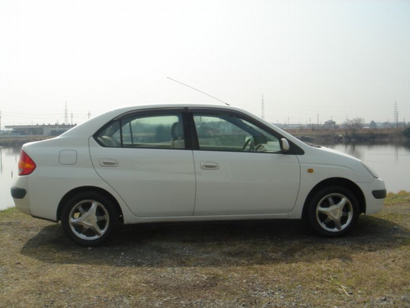 Toyota prius 1999