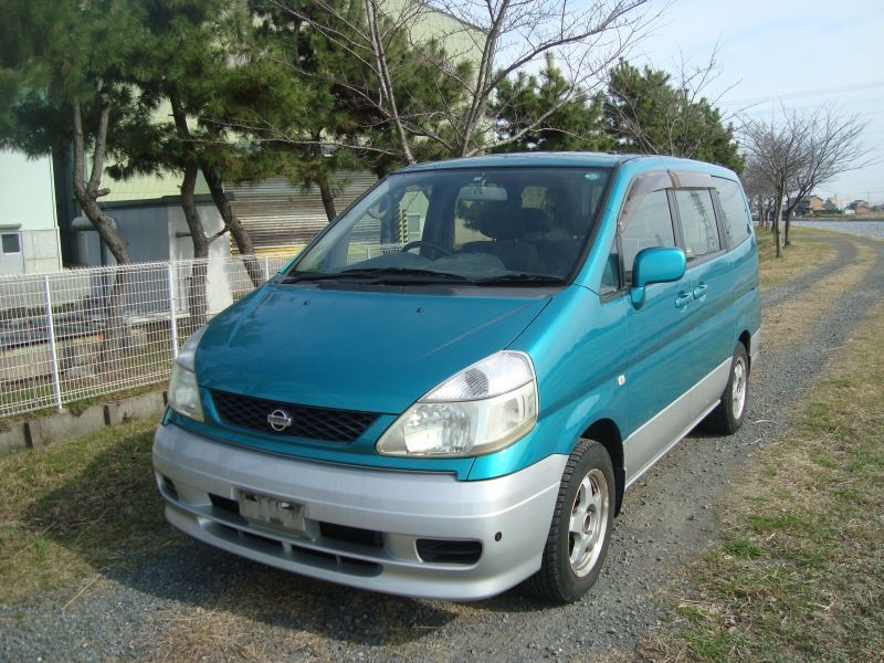 Nissan serena c 23