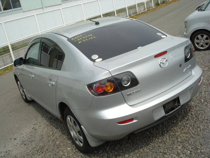 Mazda axela 2005