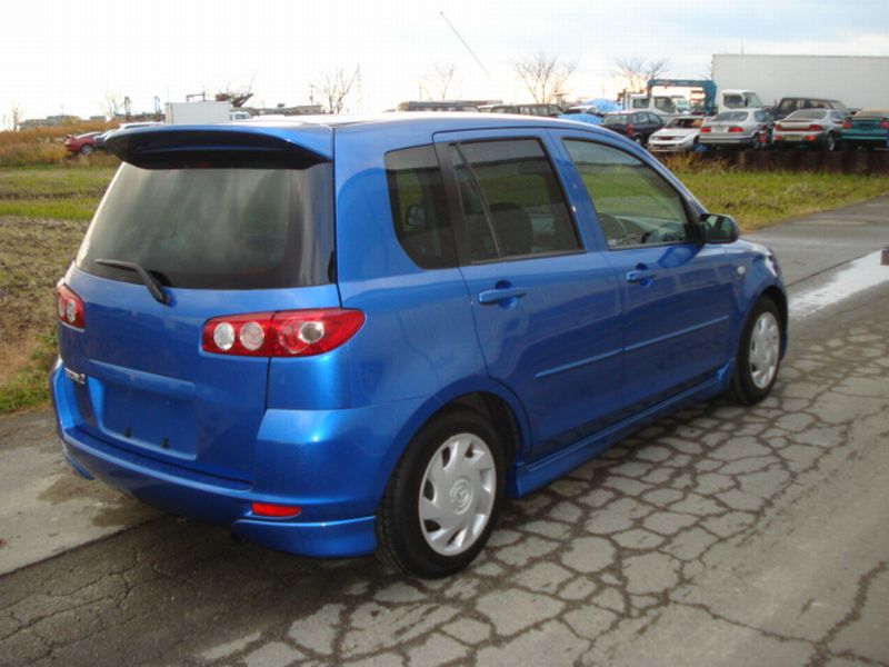 Mazda demio 2005