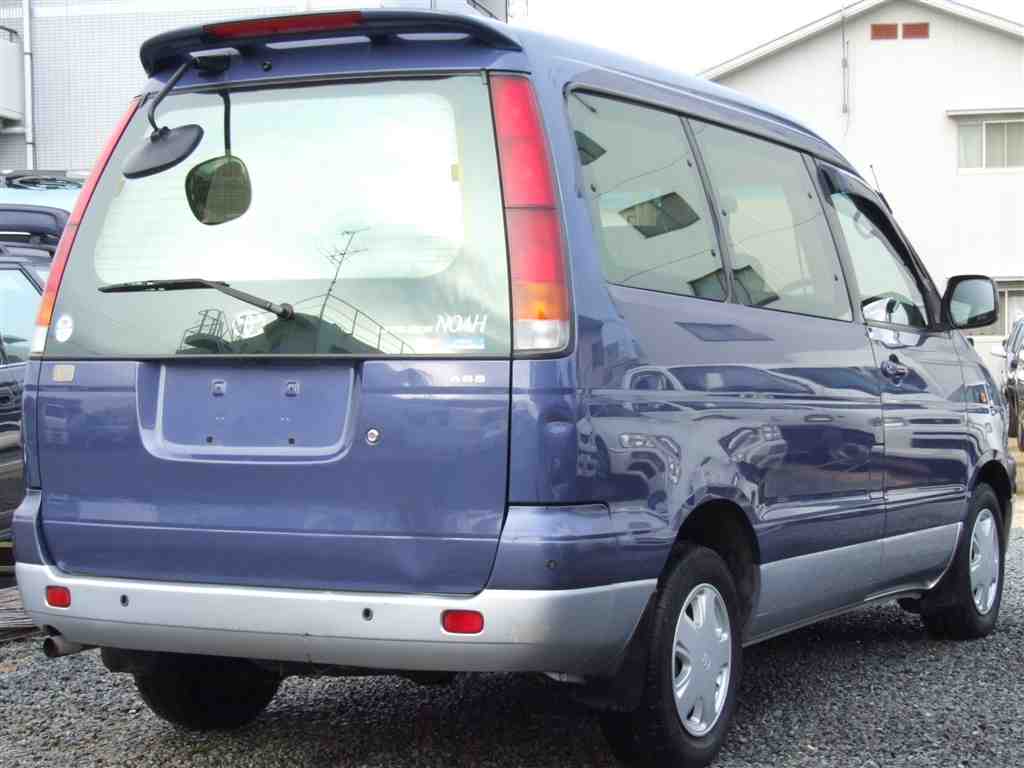 Toyota lite ace noah