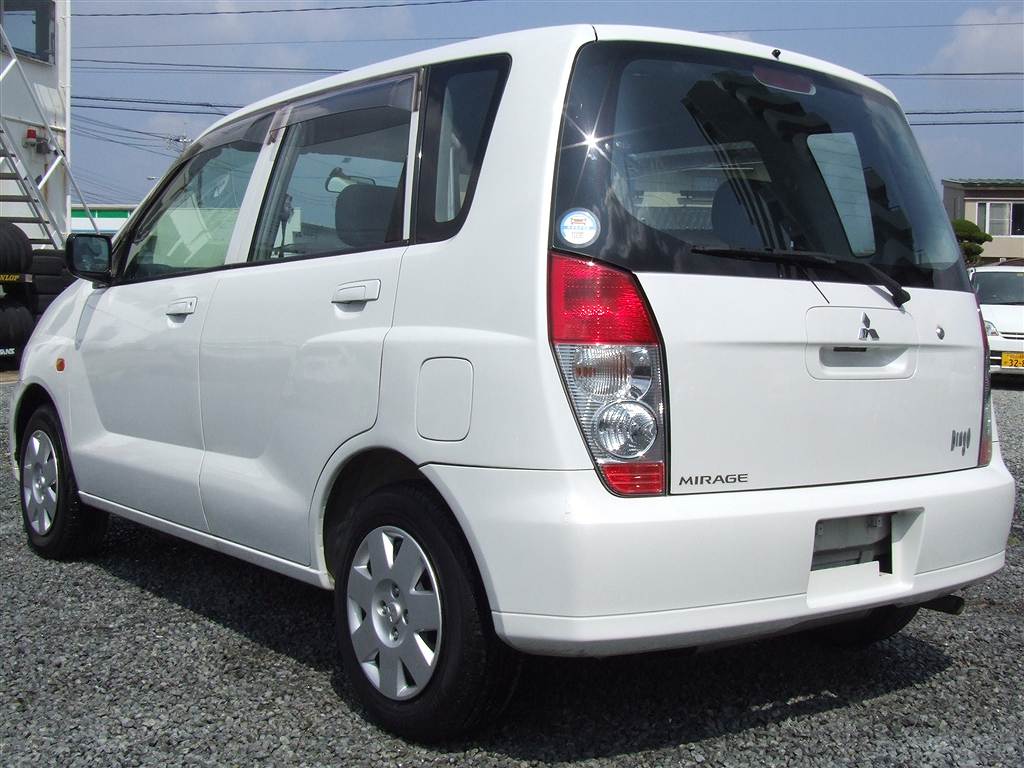 Mitsubishi Mirage Dingo POP, 2001, used for sale