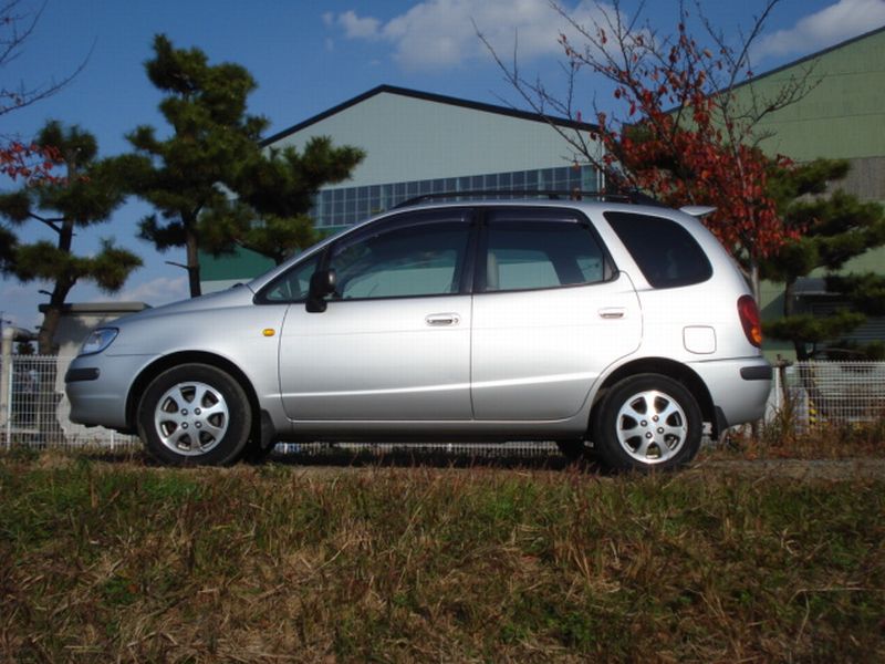 Toyota spacio 1997