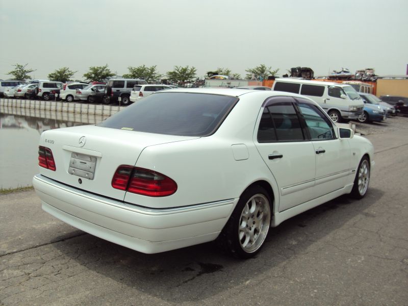 E240 мерседес 1999 E240 мерседес 1999