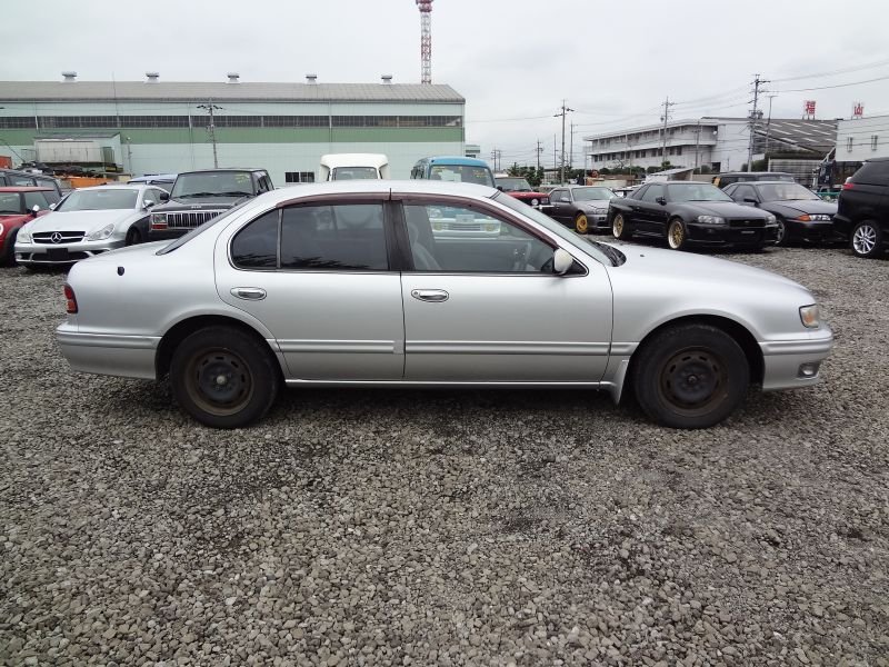 Nissan cefiro 1996