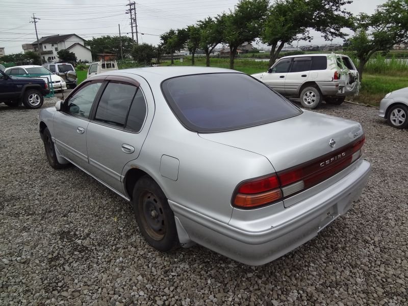 Nissan cefiro 1996