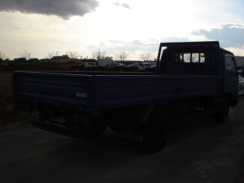 Mazda titan 1990