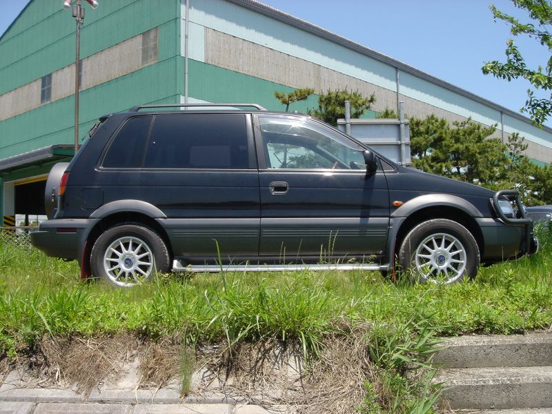 Mitsubishi rvr 1995