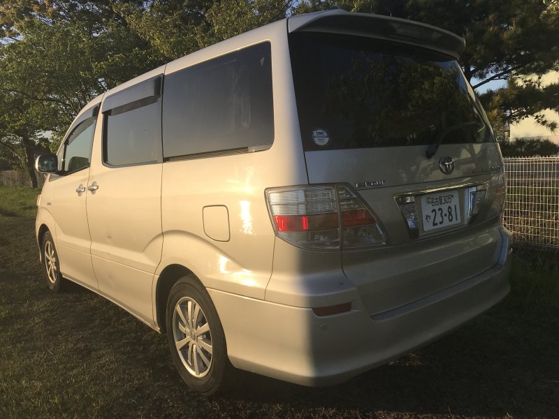 Toyota alphard 4wd