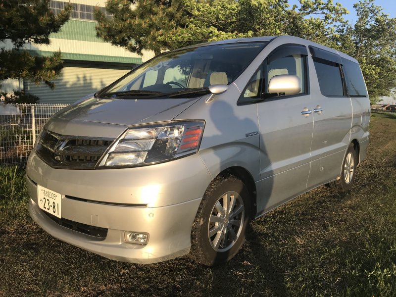 Toyota alphard 4wd