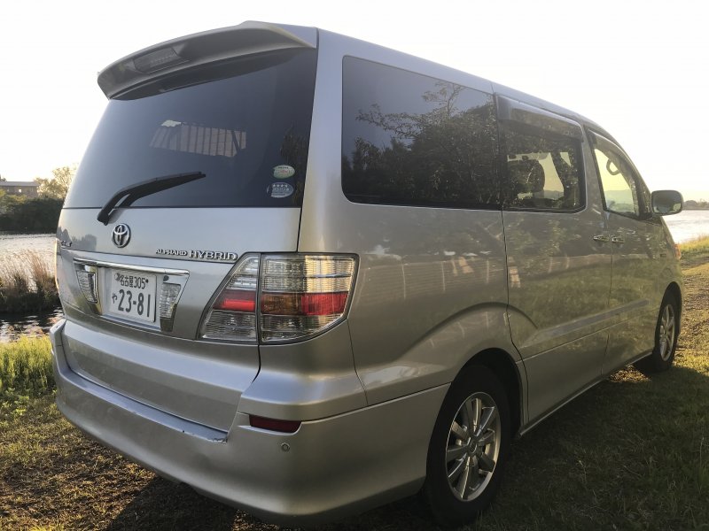 Toyota alphard 4wd